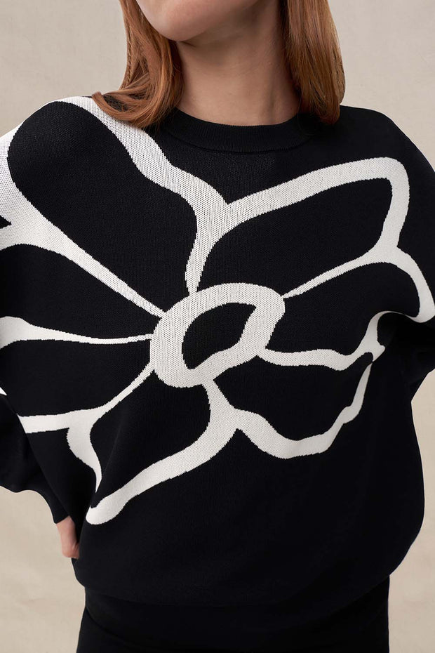 Flower Knit Sweater - Ivory Black