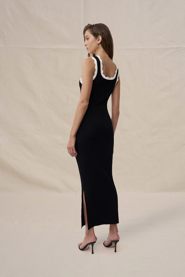 Scallop Trim Knit Dress - Ivory Black