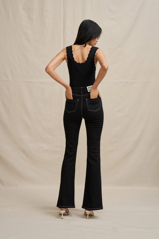 Scallop Knit Top - Black