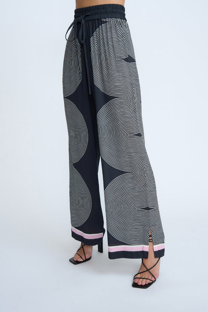 linear pants