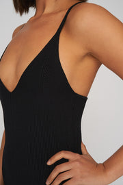 V Flare Knit Midi Dress | Final Sale - Black